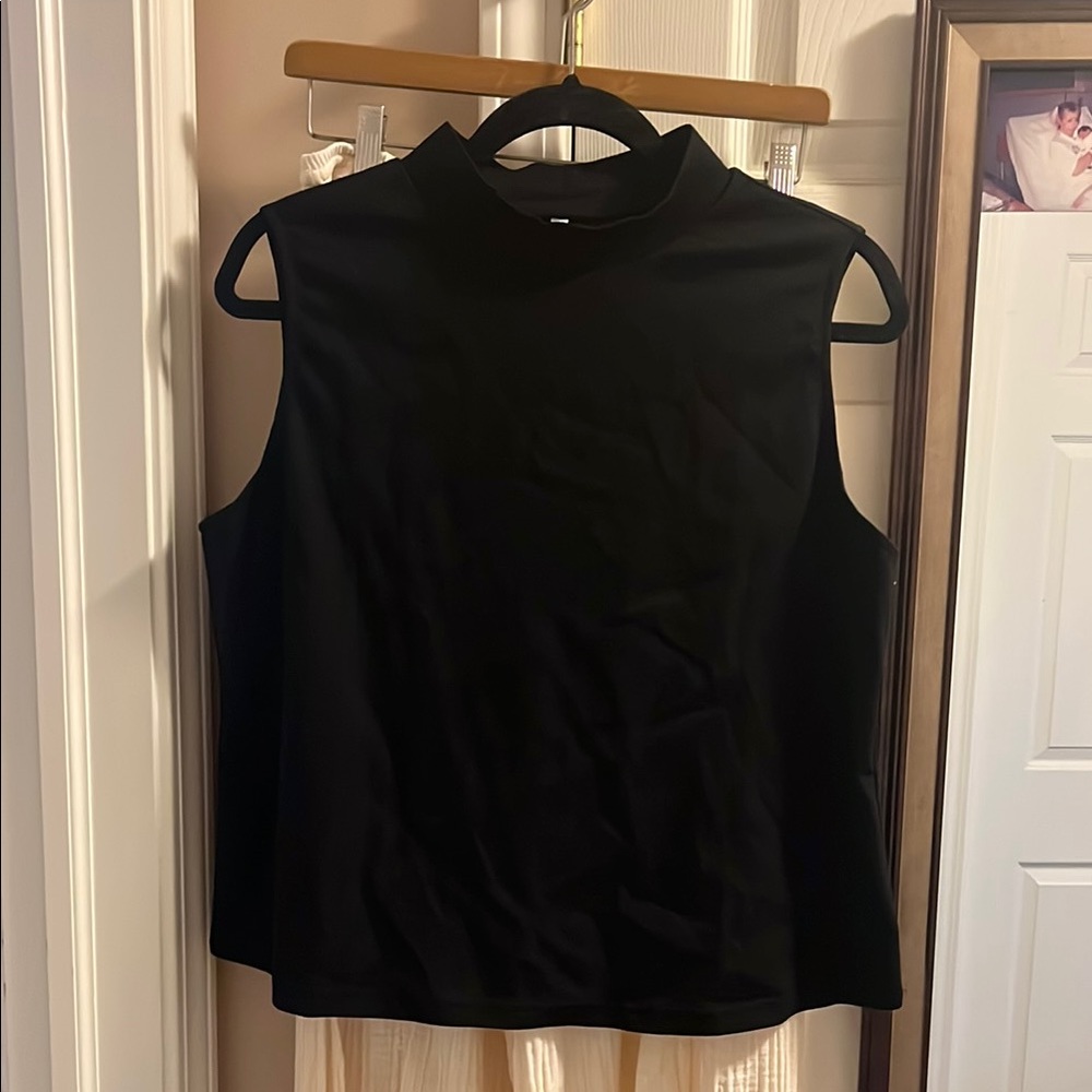 Black Sleeveless Top